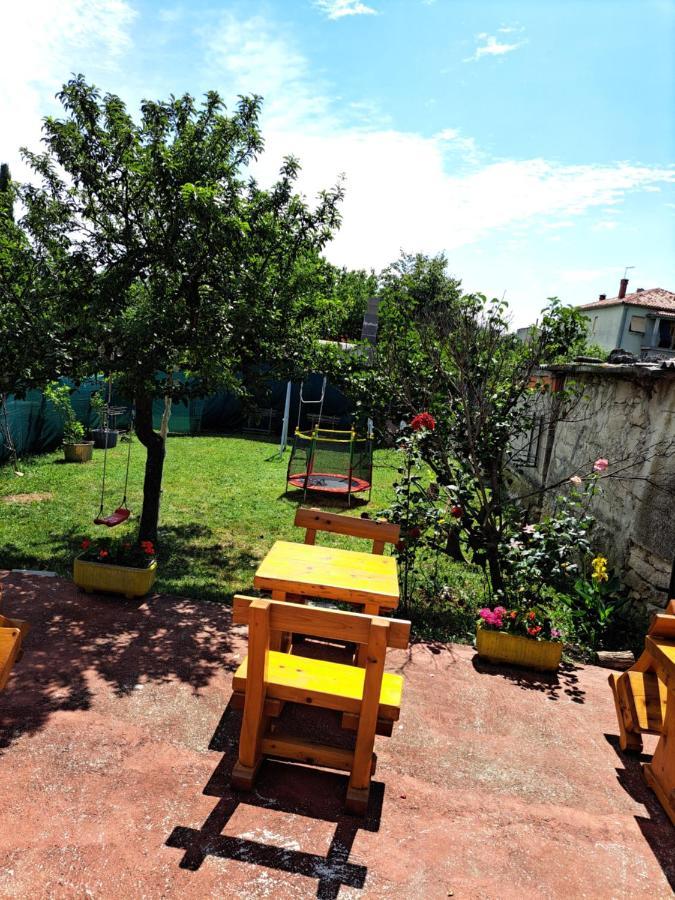 Hostal Sobe Anja Brtonigla Exterior foto