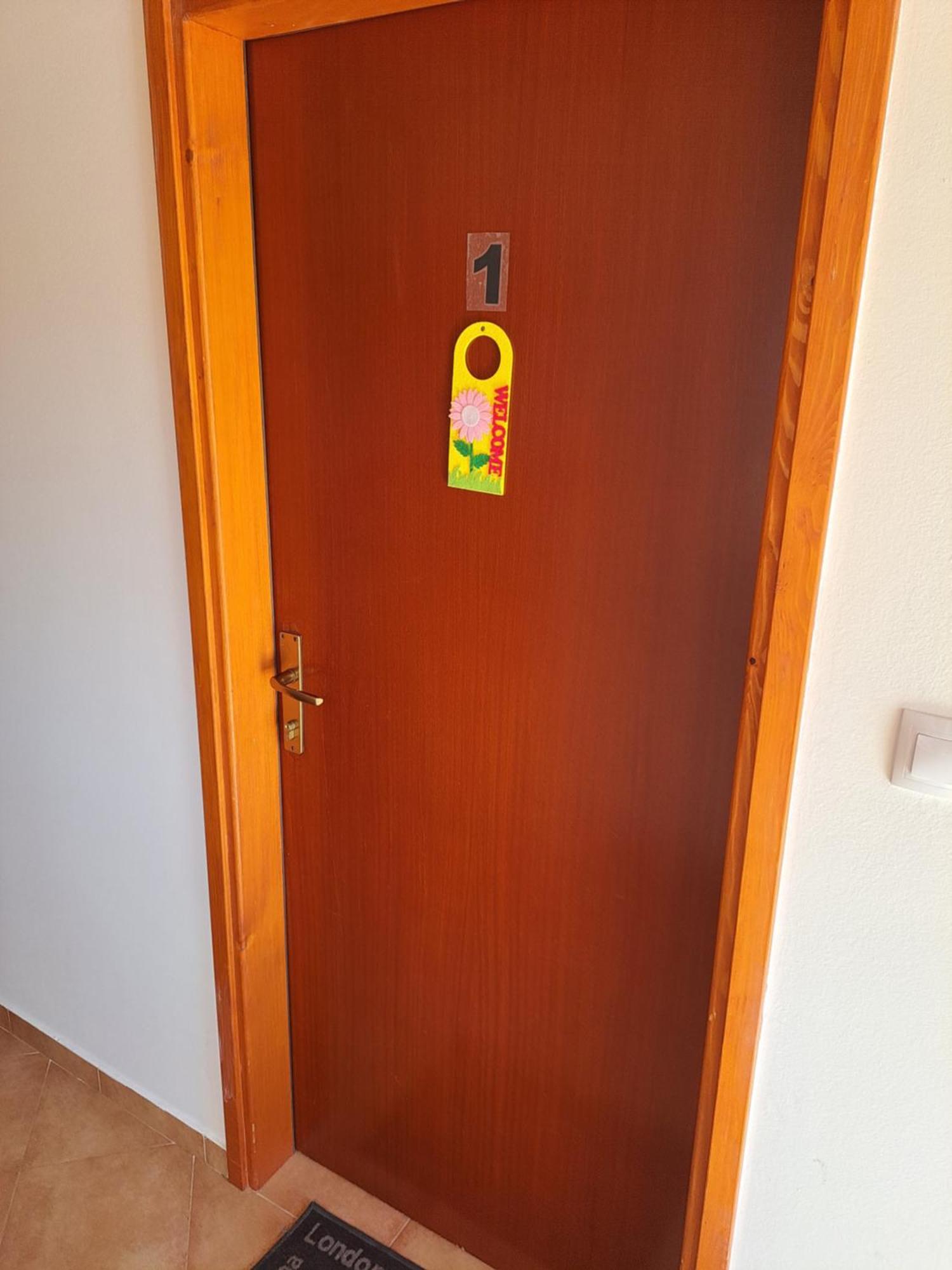 Hostal Sobe Anja Brtonigla Habitación foto